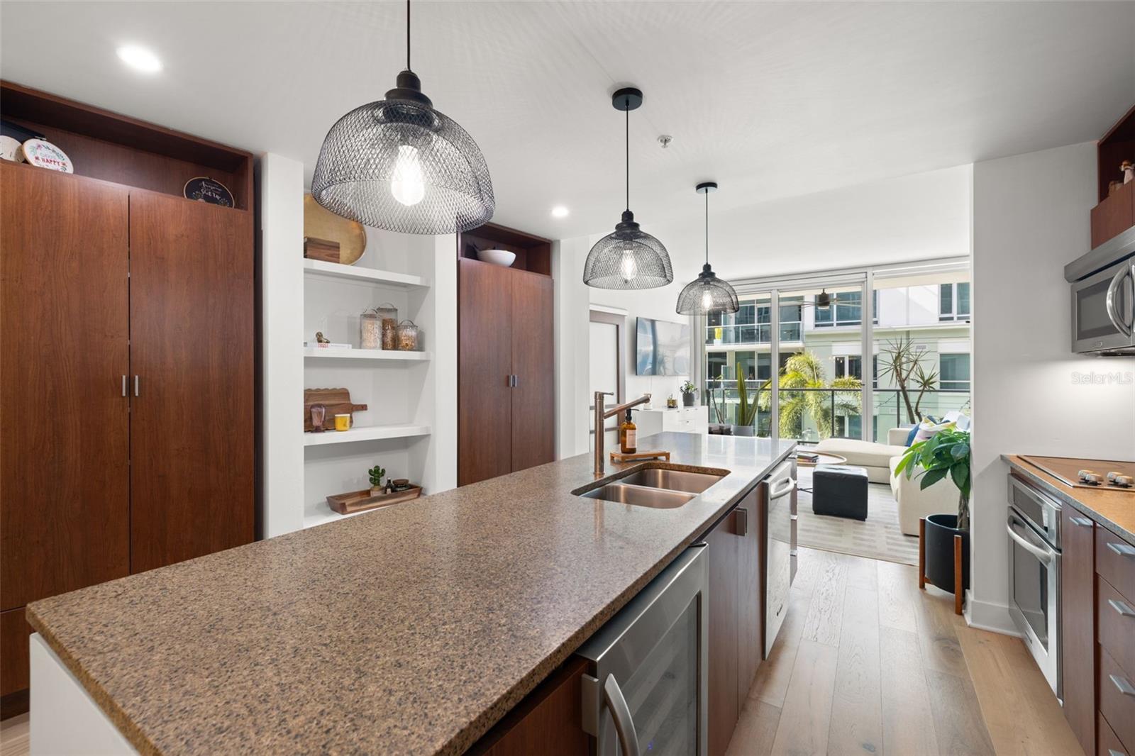 THE PLACE AT CHANNELSIDE A CON - Residential