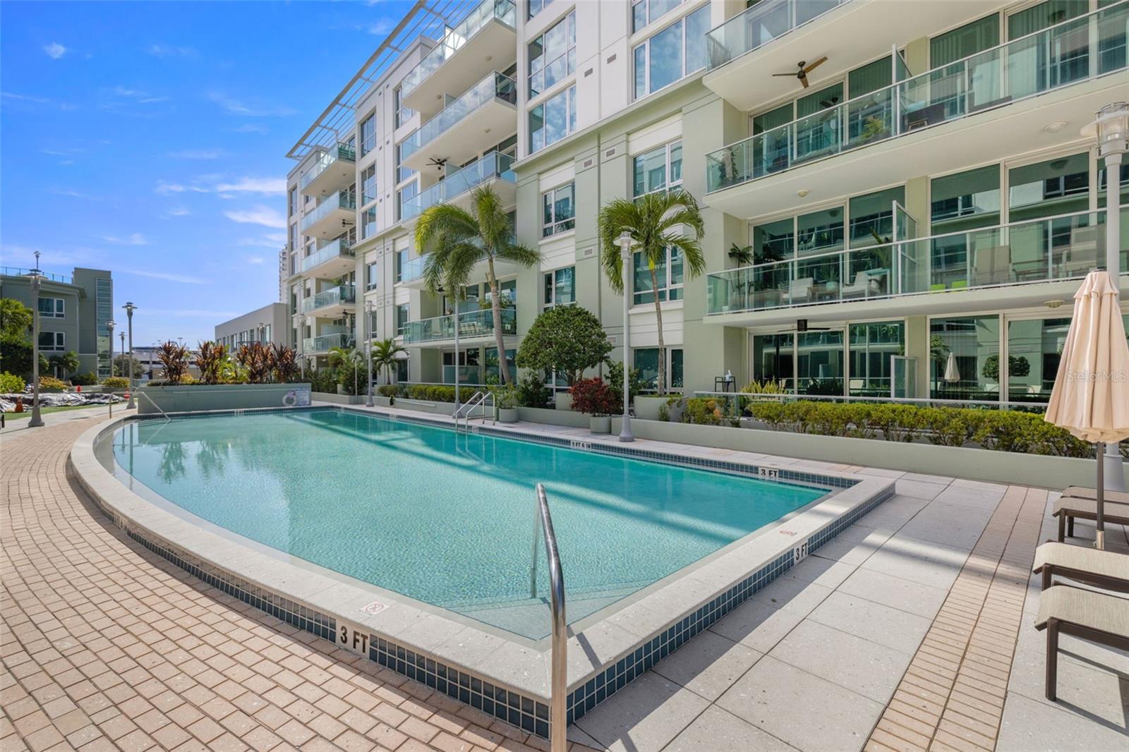 THE PLACE AT CHANNELSIDE A CON - Residential