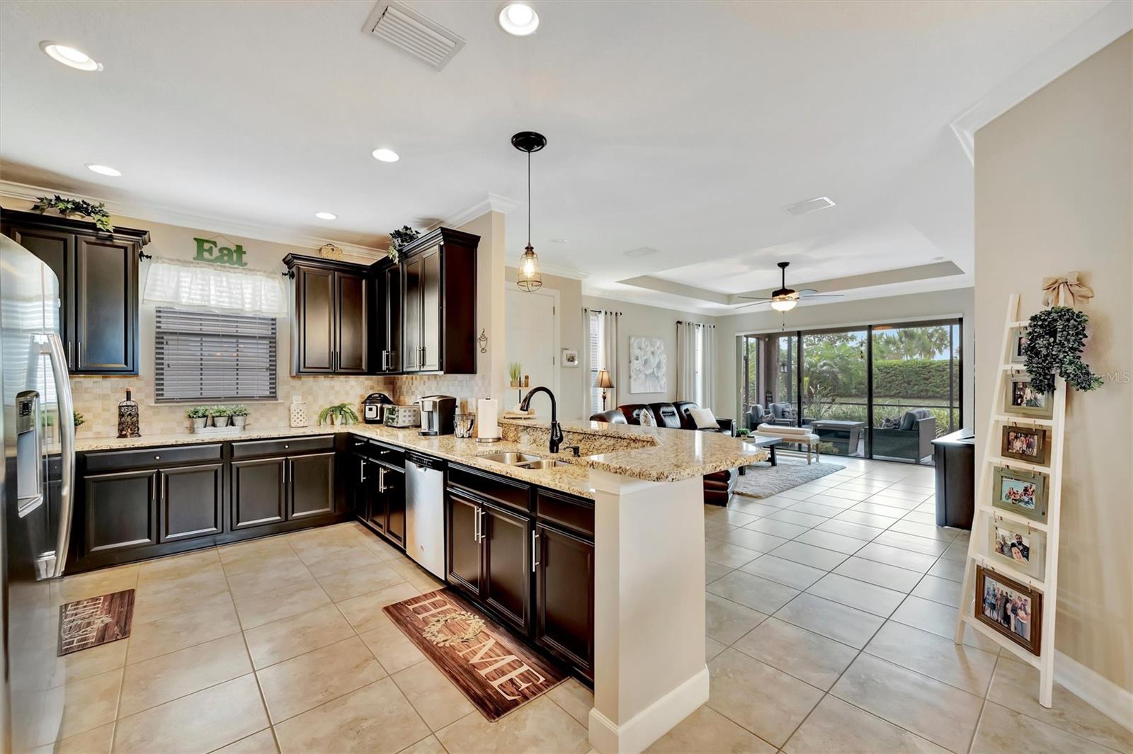 ARTISAN LAKES ESPLANADE PH II - Residential