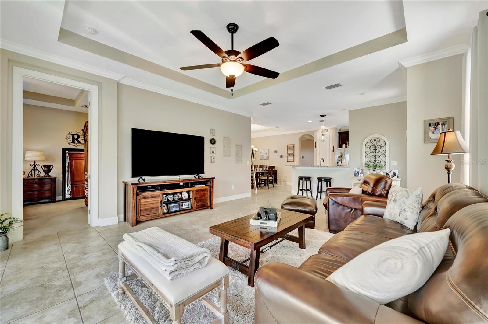 ARTISAN LAKES ESPLANADE PH II - Residential