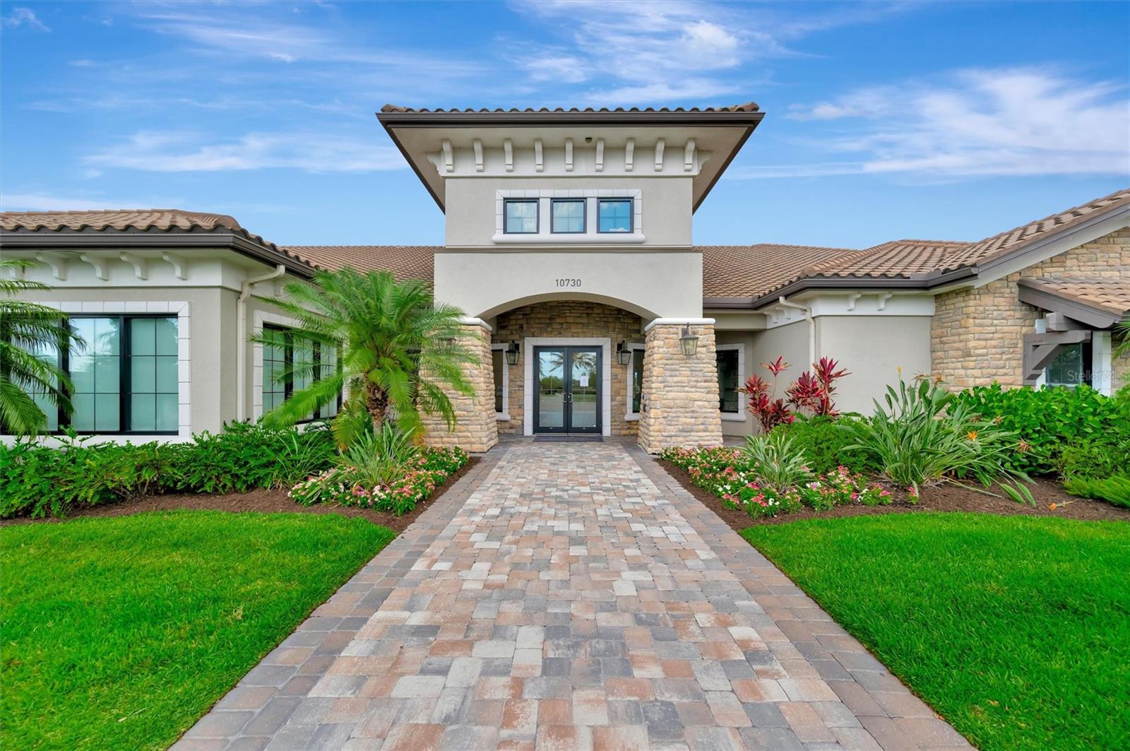 ARTISAN LAKES ESPLANADE PH II - Residential