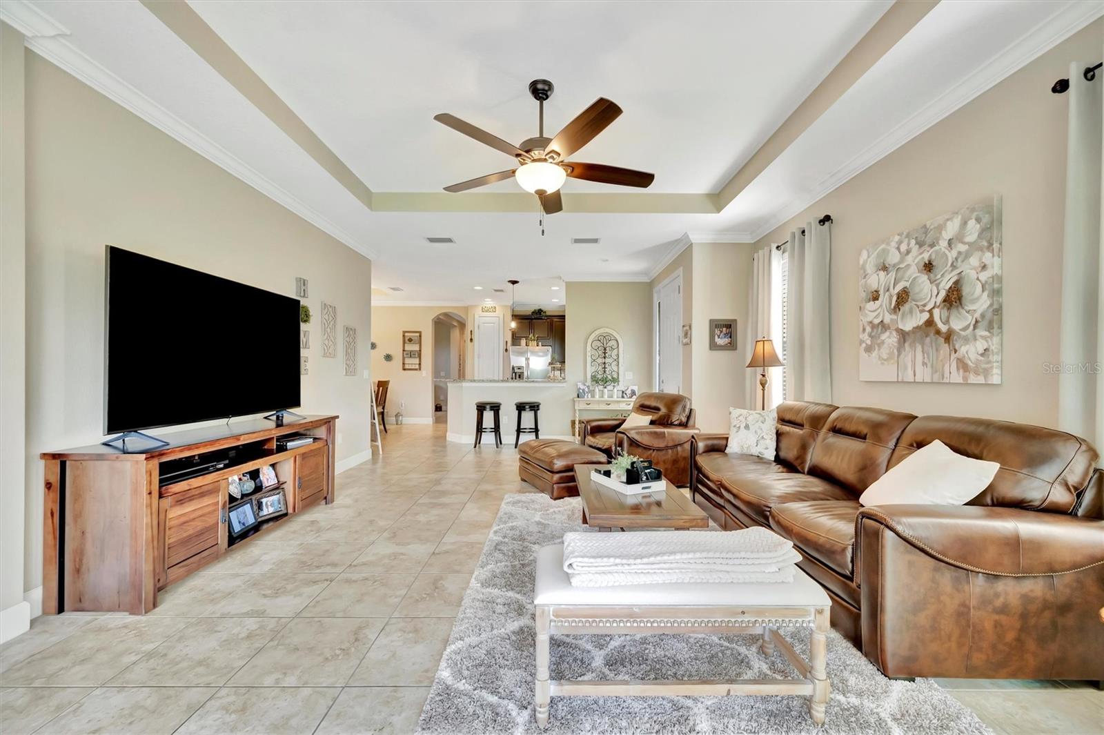 ARTISAN LAKES ESPLANADE PH II - Residential