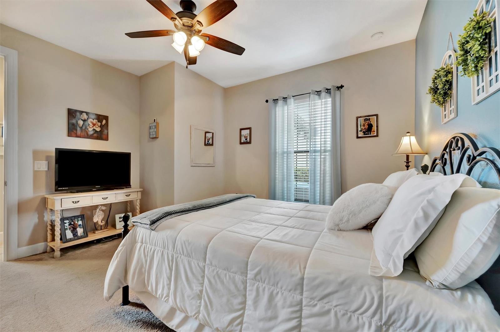 ARTISAN LAKES ESPLANADE PH II - Residential