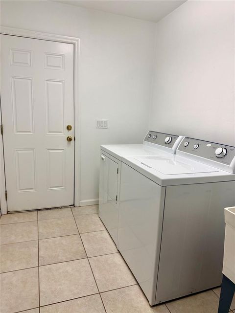 Tiny photo for 14190 NE 75th Street, Bronson, FL 32621 (MLS # V4950060)