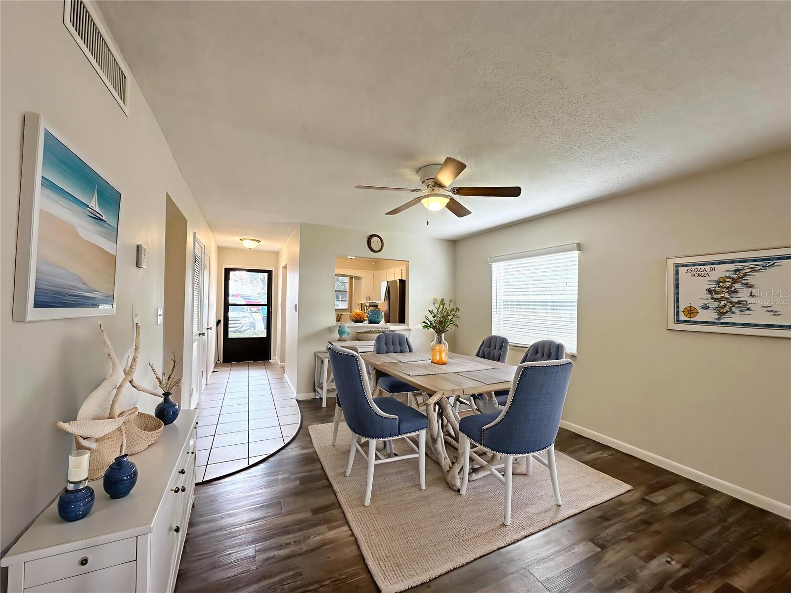 CAPE SHORES APT - Residential