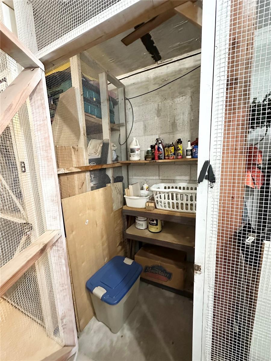 CAPE SHORES APT - Residential