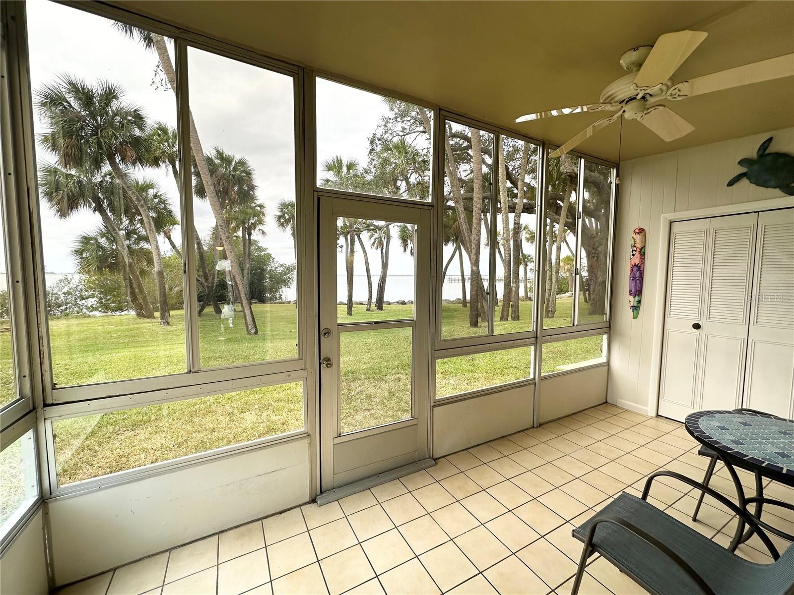 CAPE SHORES APT - Residential