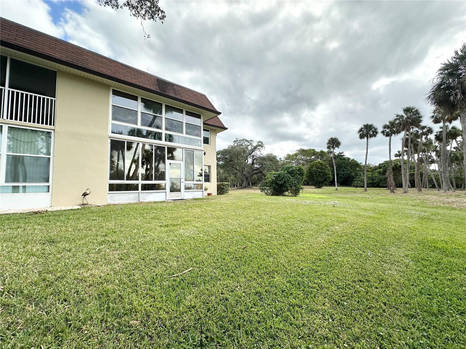 CAPE SHORES APT - Residential