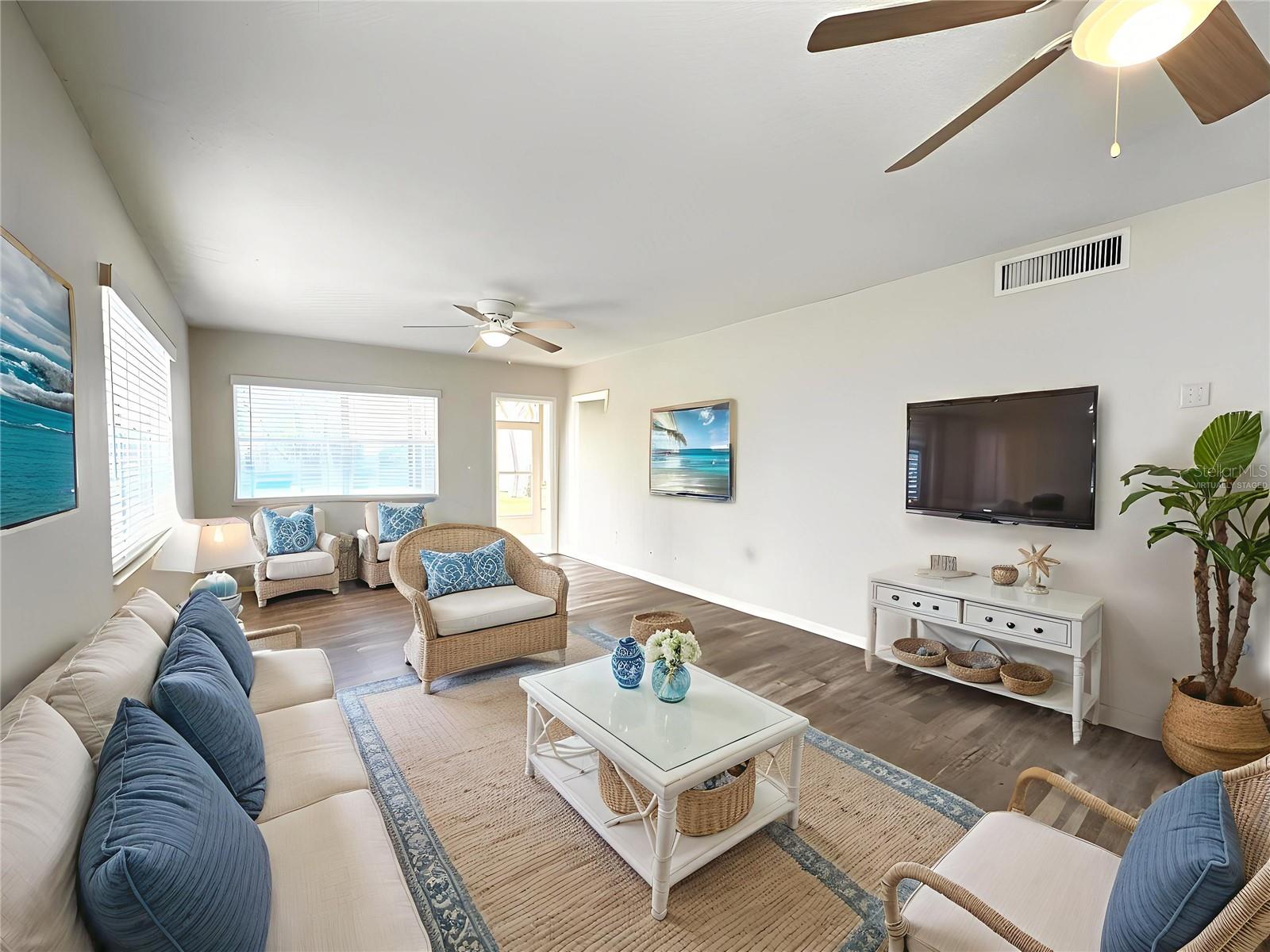 CAPE SHORES APT - Residential