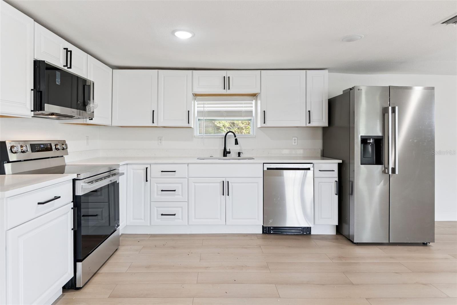 HAZEL CREST - Residential