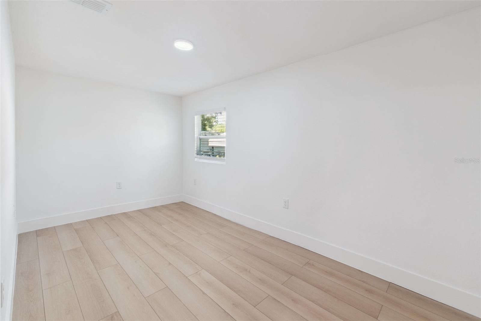 HAZEL CREST - Residential