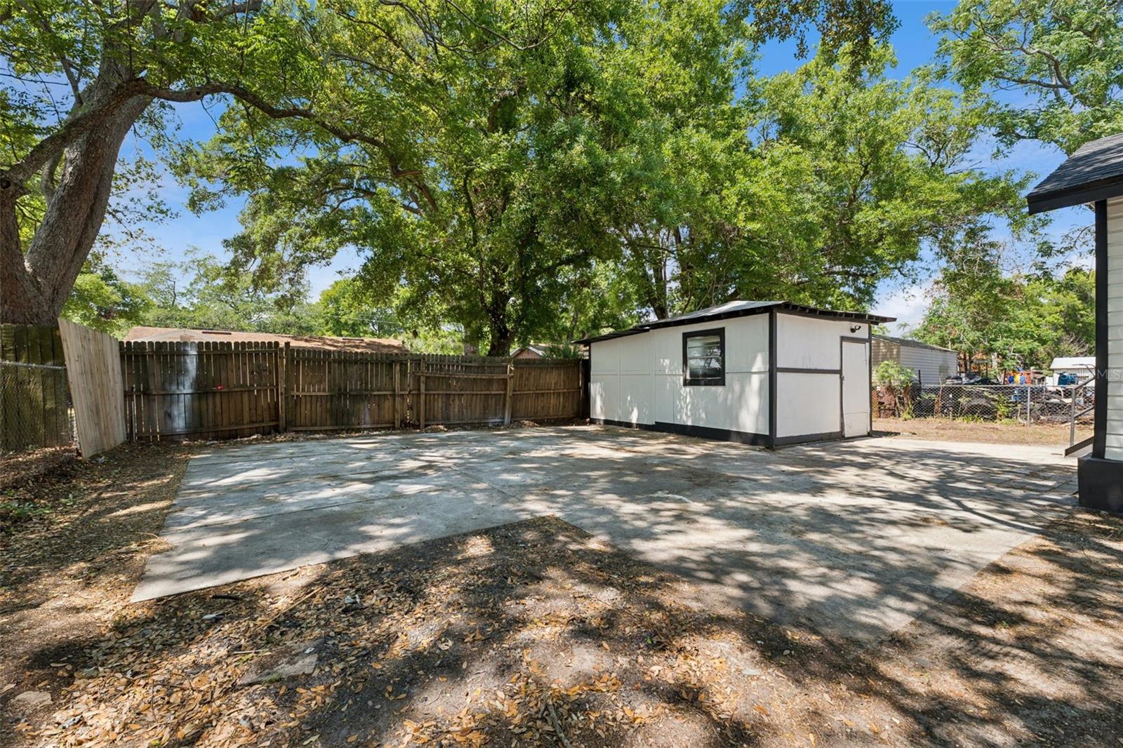 HAZEL CREST - Residential