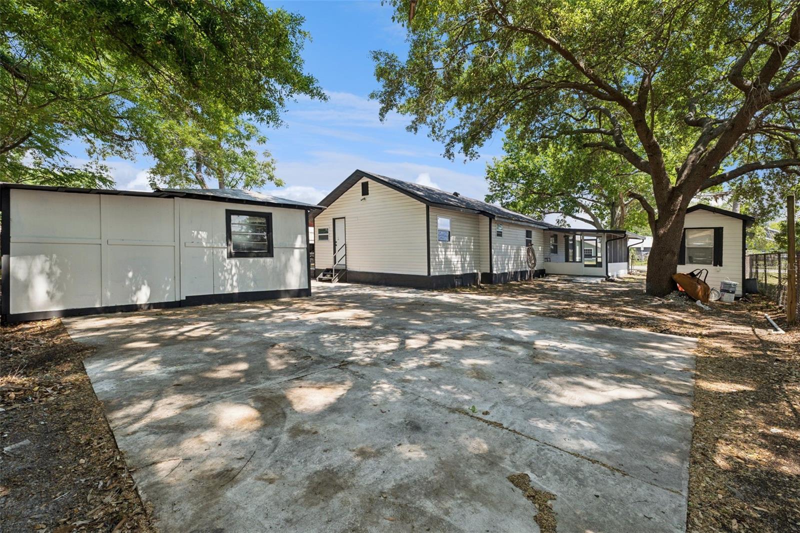 HAZEL CREST - Residential