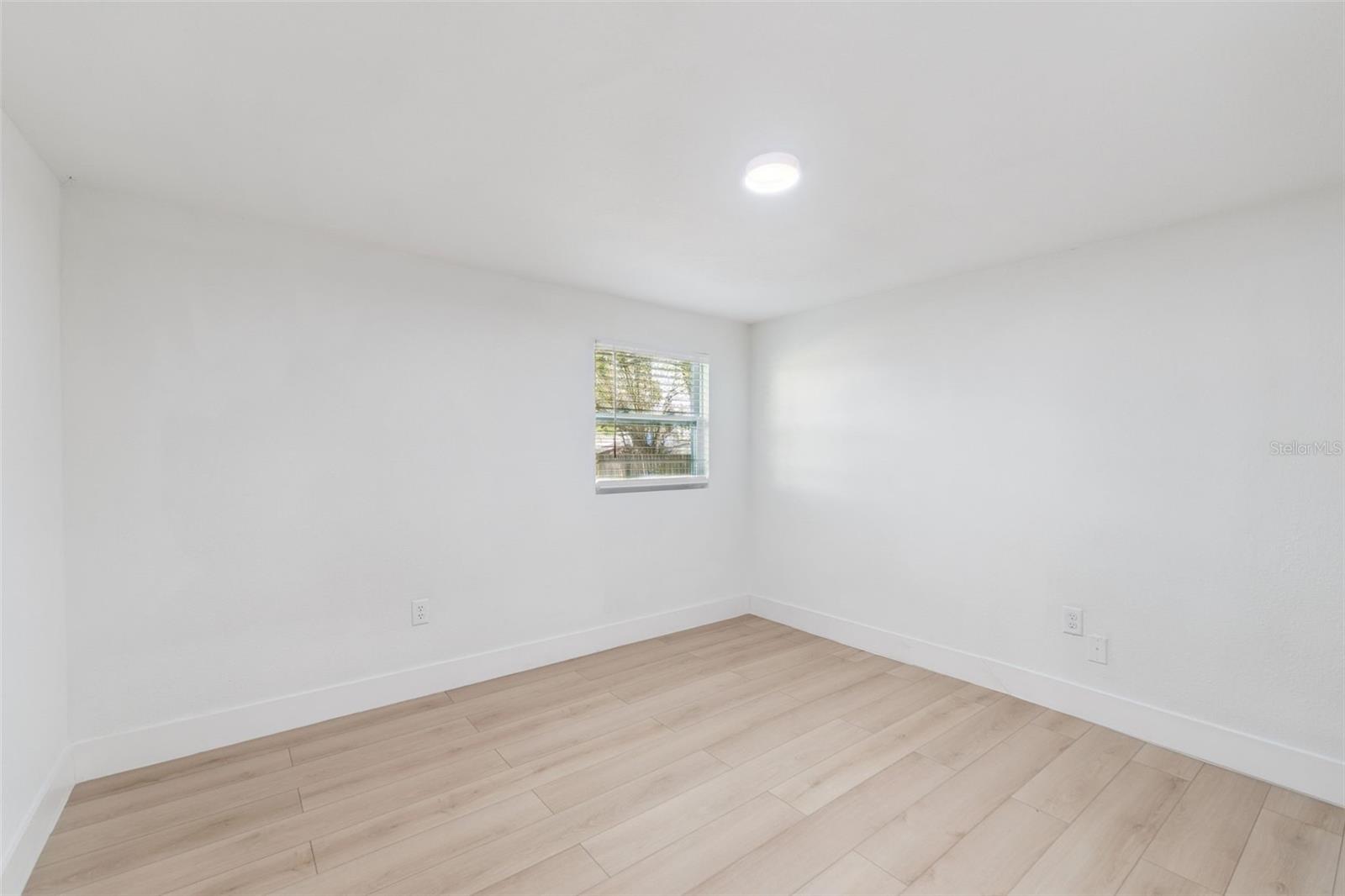 HAZEL CREST - Residential