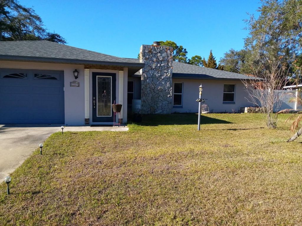 Photo of 5809 Redwood Terrace, Sebring, FL 33876 (MLS # O6385617)