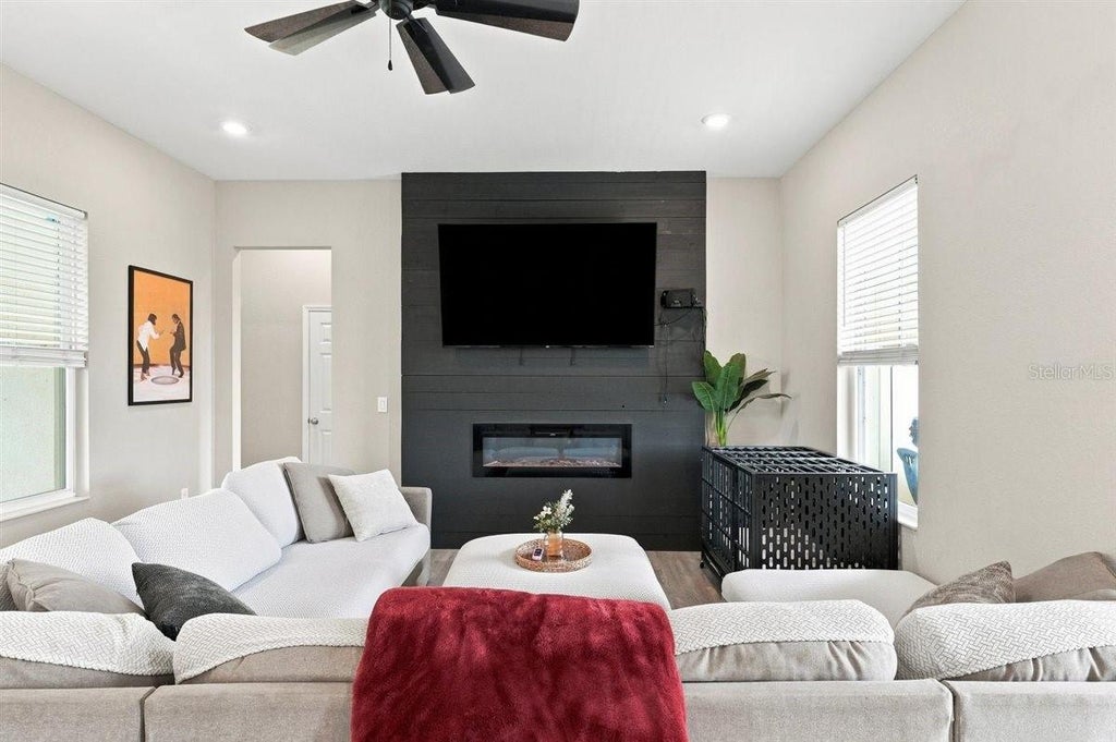 Photo of 795 Crosstower Drive, Winter Haven, FL 33880 (MLS # L4964346)
