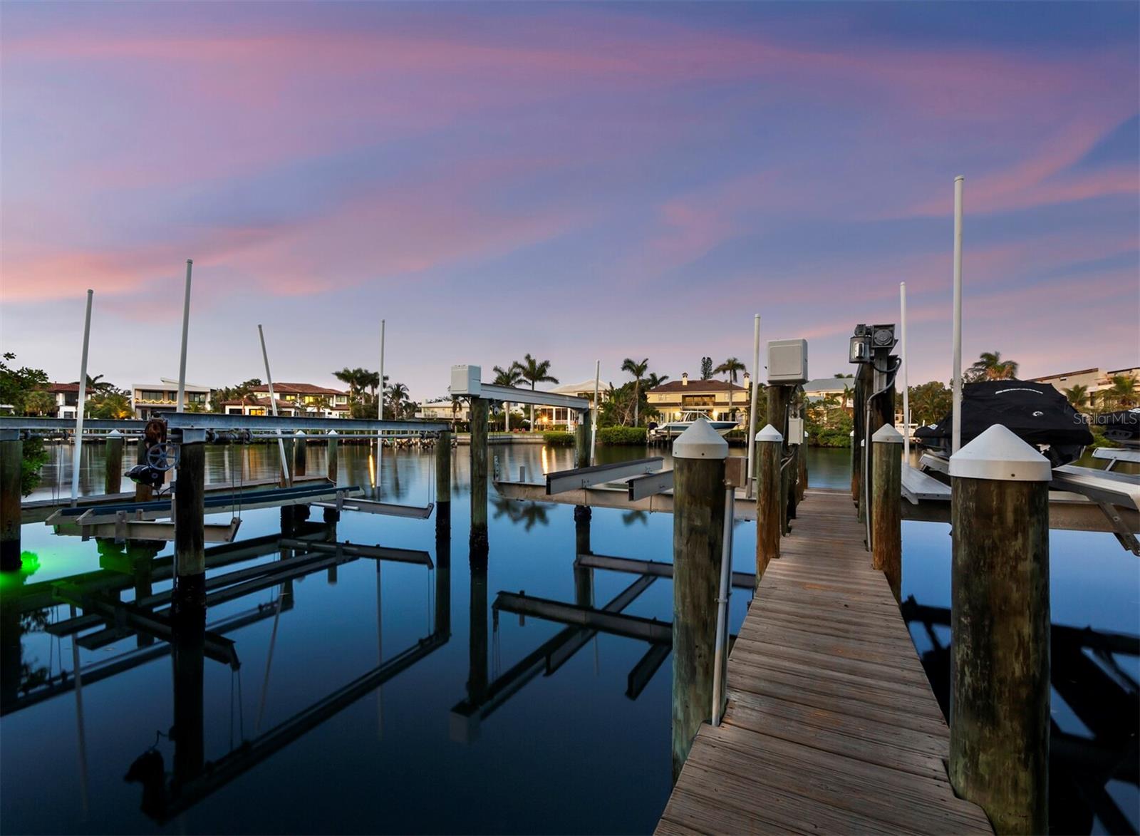 SOMERSET COVE - Residential