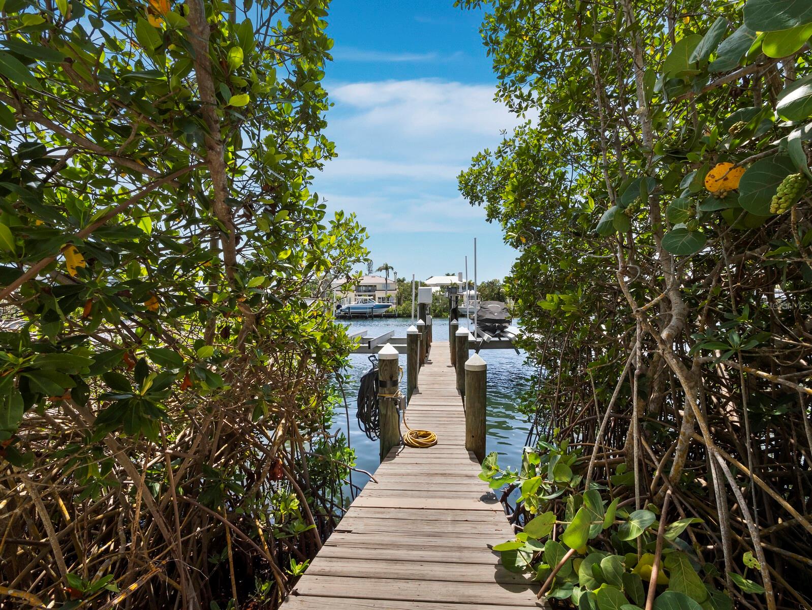 SOMERSET COVE - Residential