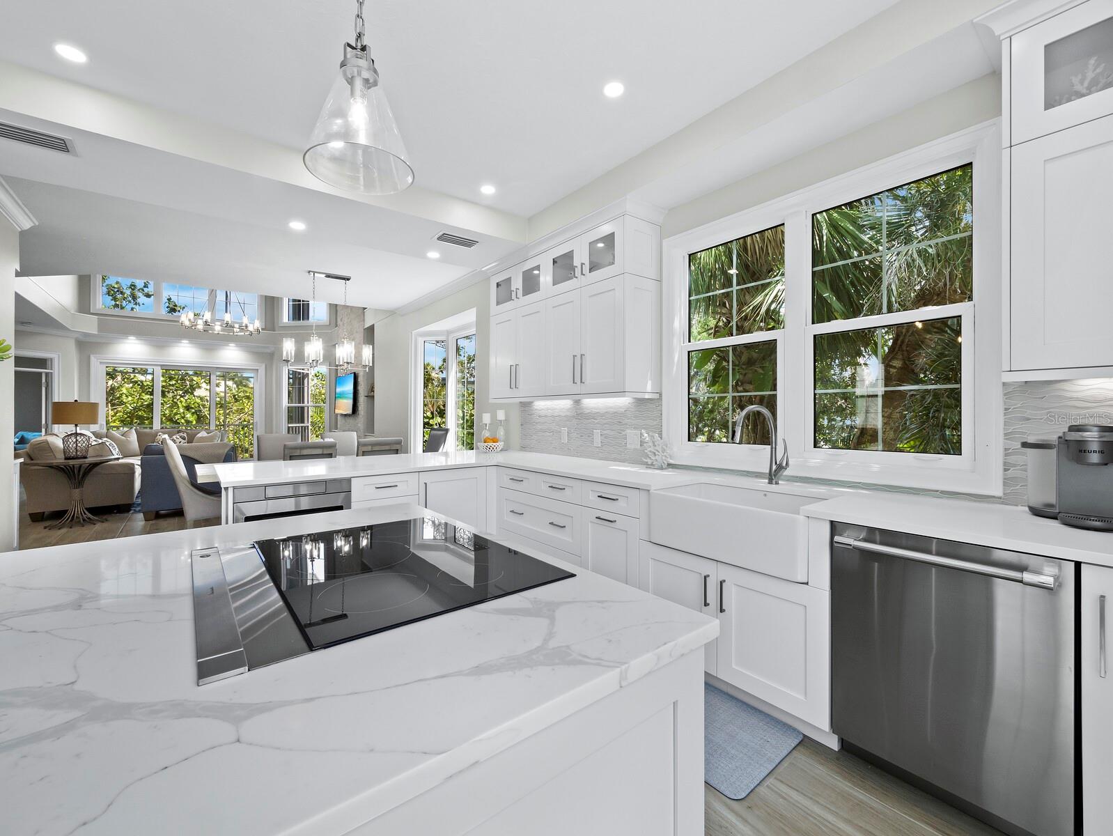 SOMERSET COVE - Residential