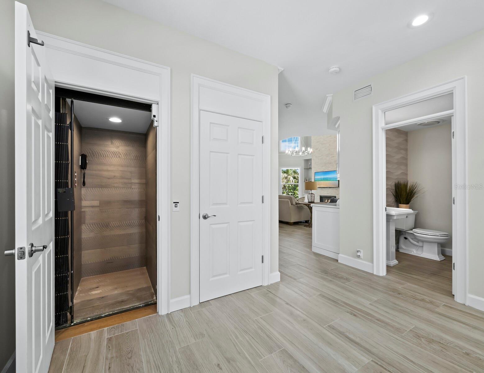SOMERSET COVE - Residential