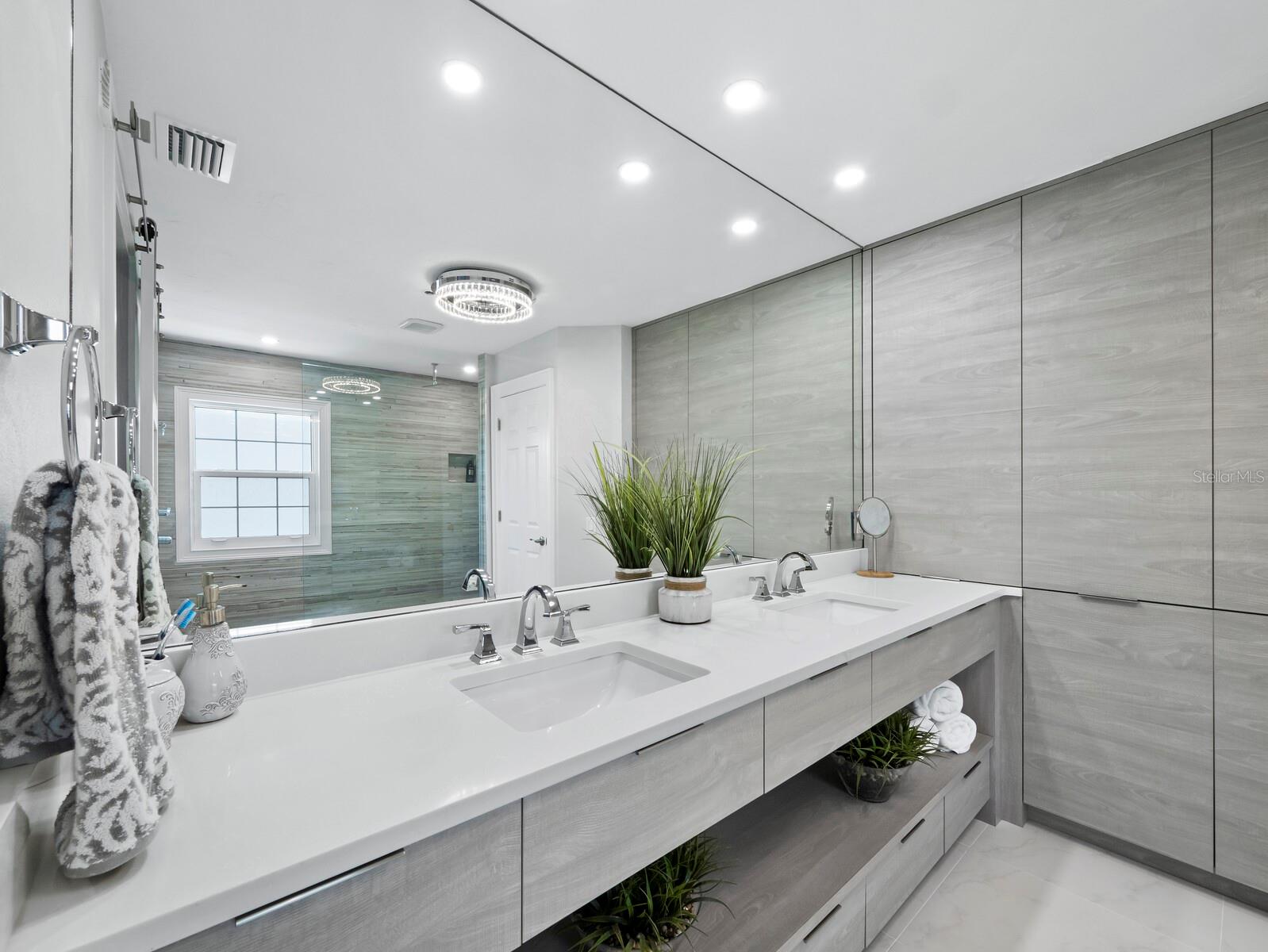 SOMERSET COVE - Residential