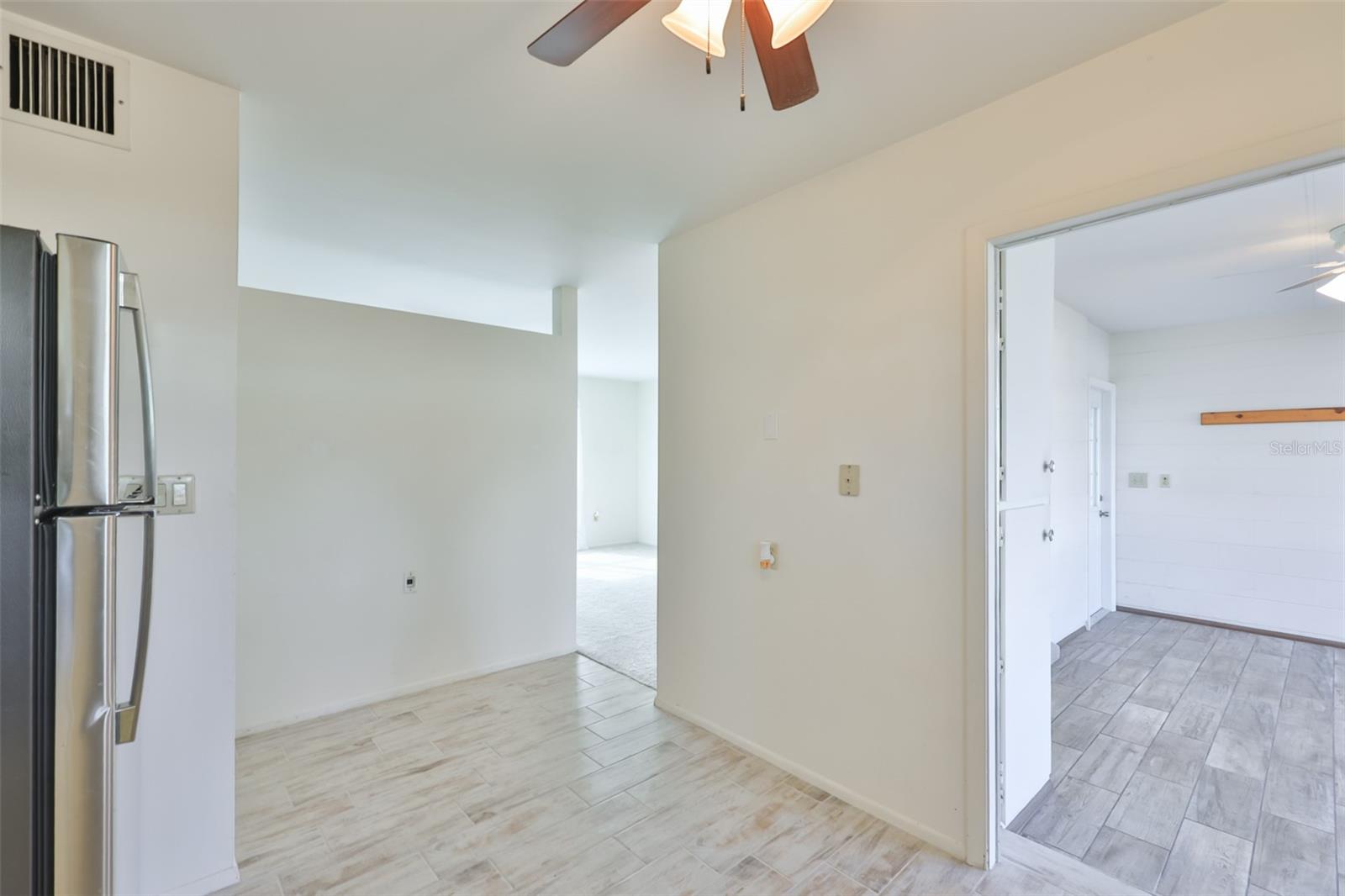 DEL WEBBS SUN CITY FLORIDA UN - Residential