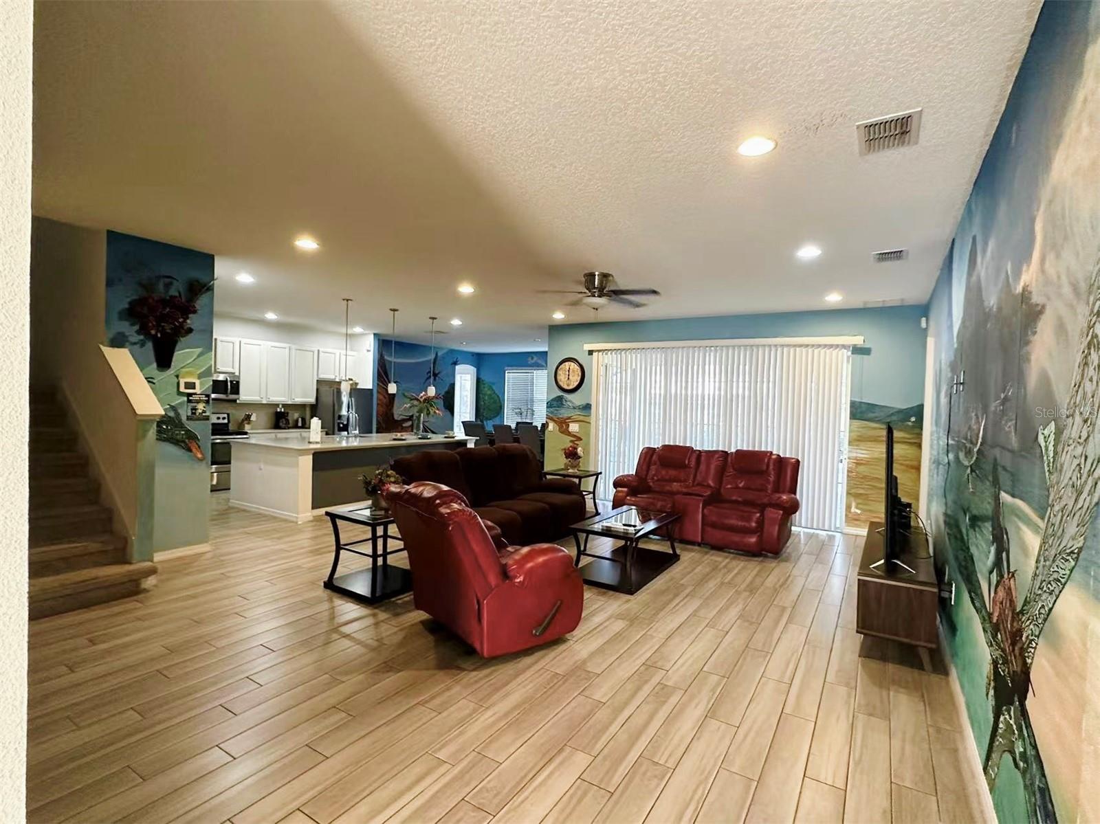 6000 OAK GREEN LOOP