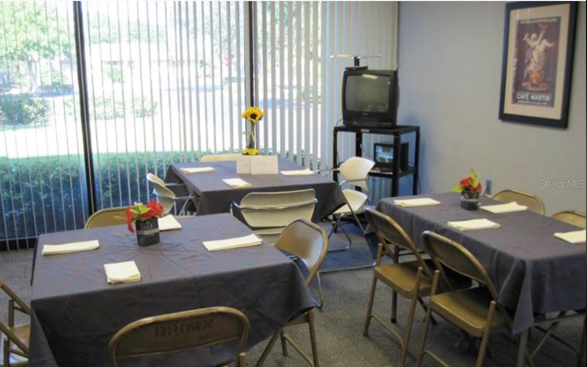 SUNSET ACRES - Commercial Sale