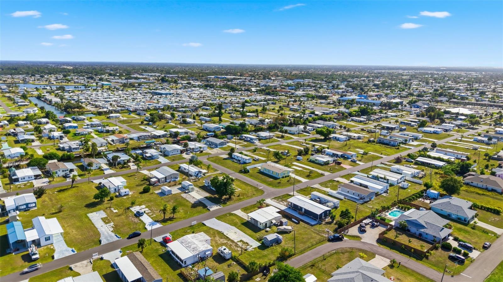 HOLIDAY MOB ESTATES - Land