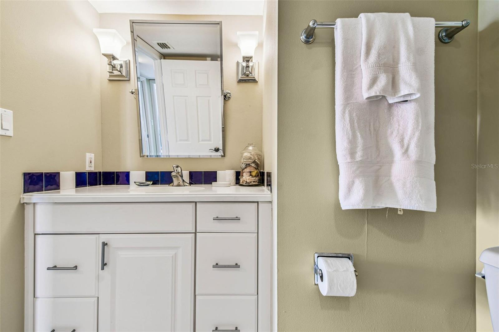 ST ARMAND TOWERS - Residential Lease