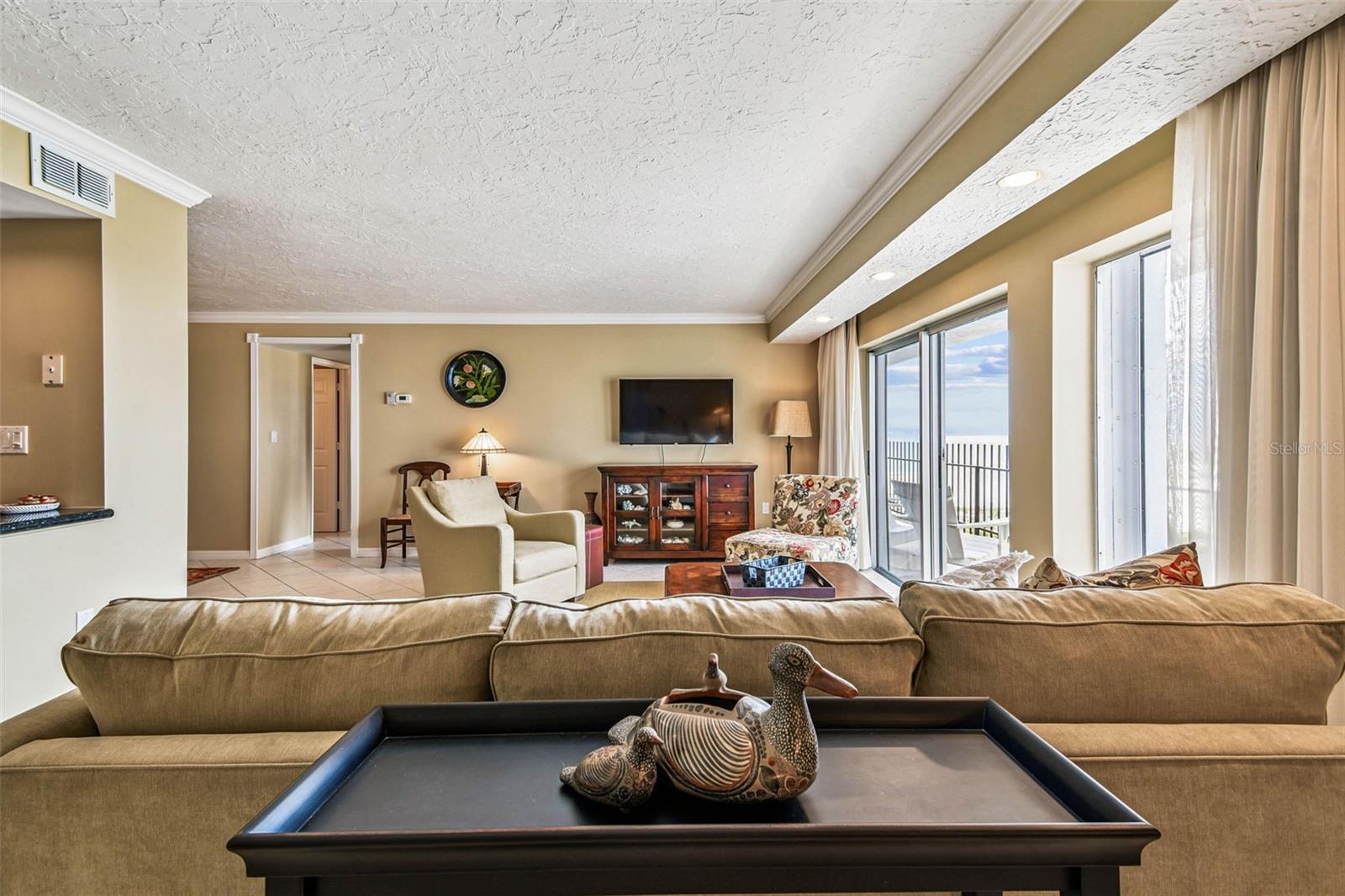 ST ARMAND TOWERS - Residential Lease