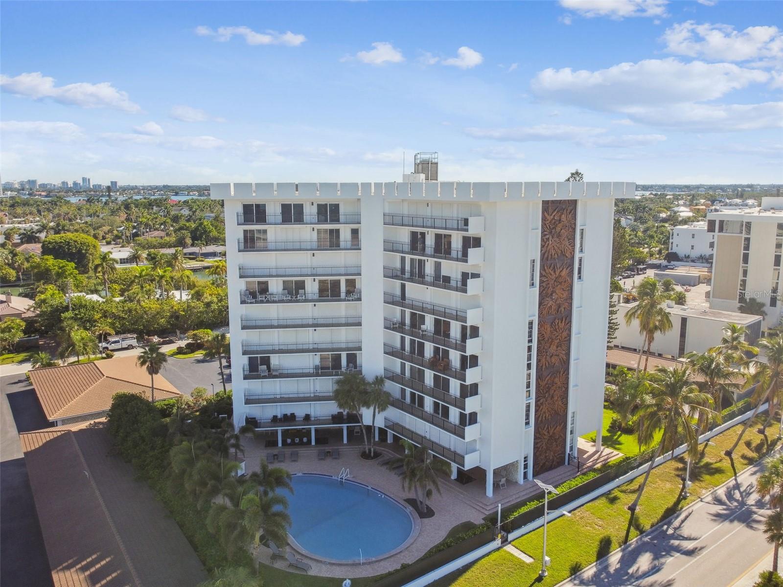 ST ARMAND TOWERS - Residential Lease