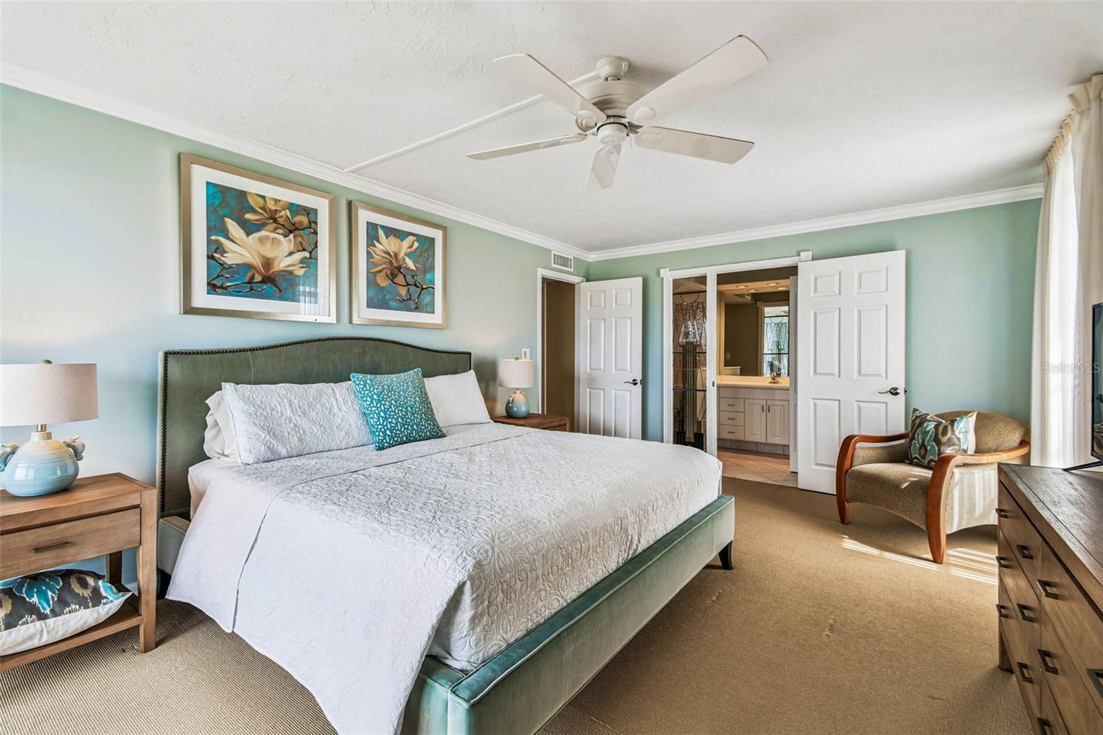 ST ARMAND TOWERS - Residential Lease