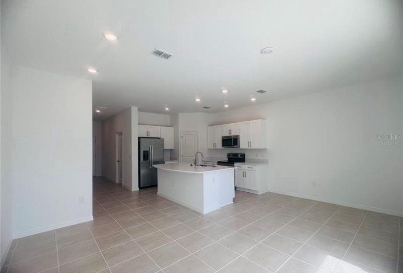 REEDY RESERVE PH 3 - Residential Lease