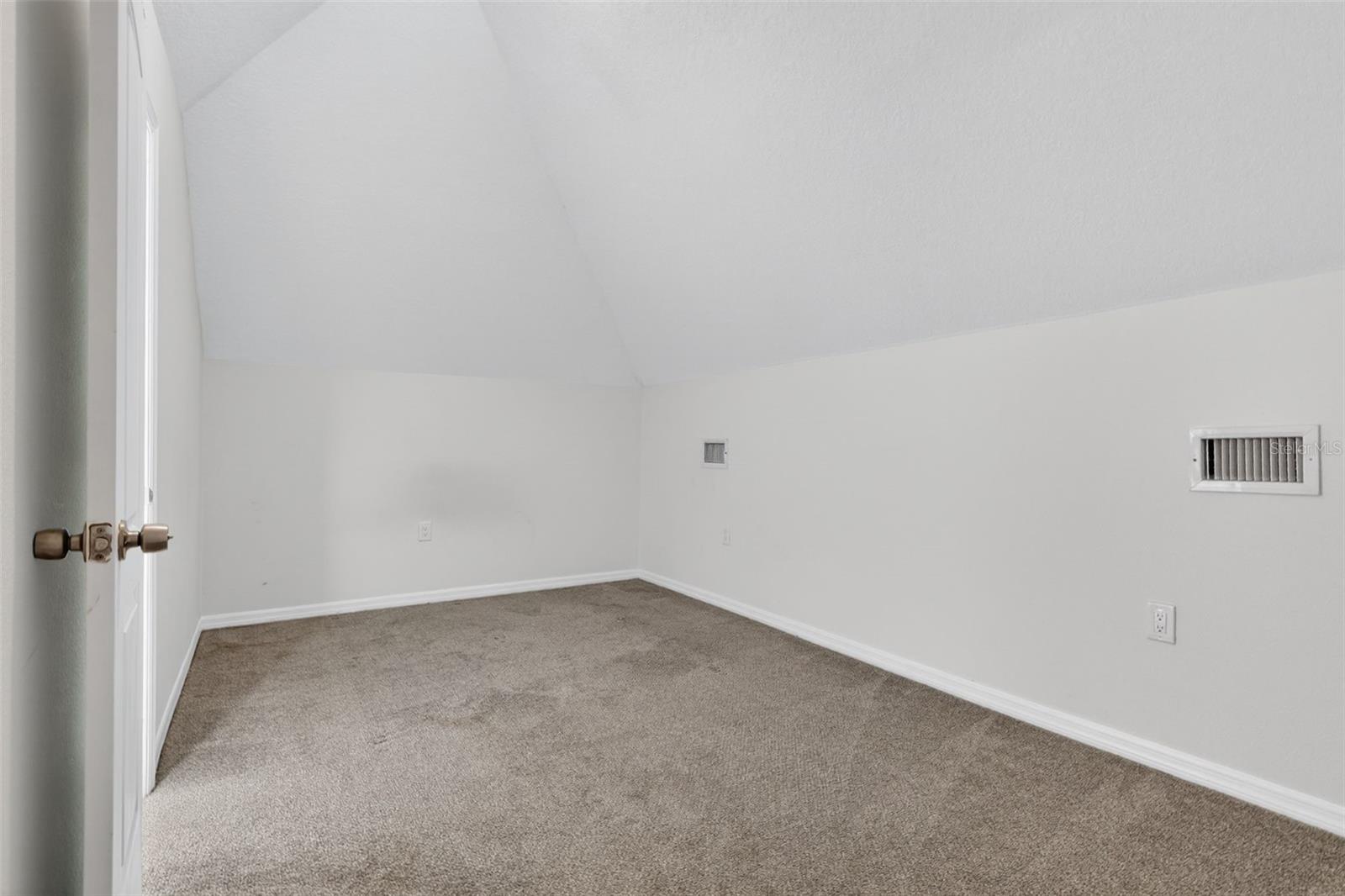 ROSEBURY PARK - Residential