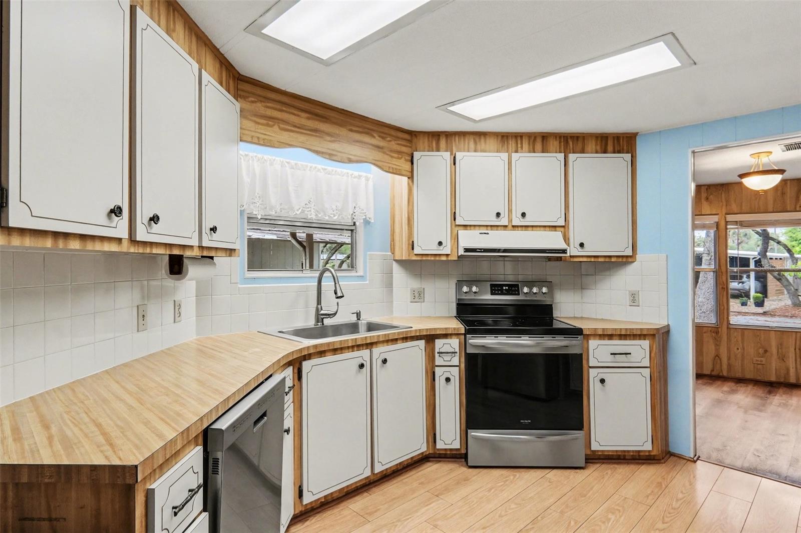 FOREST THE - Residential