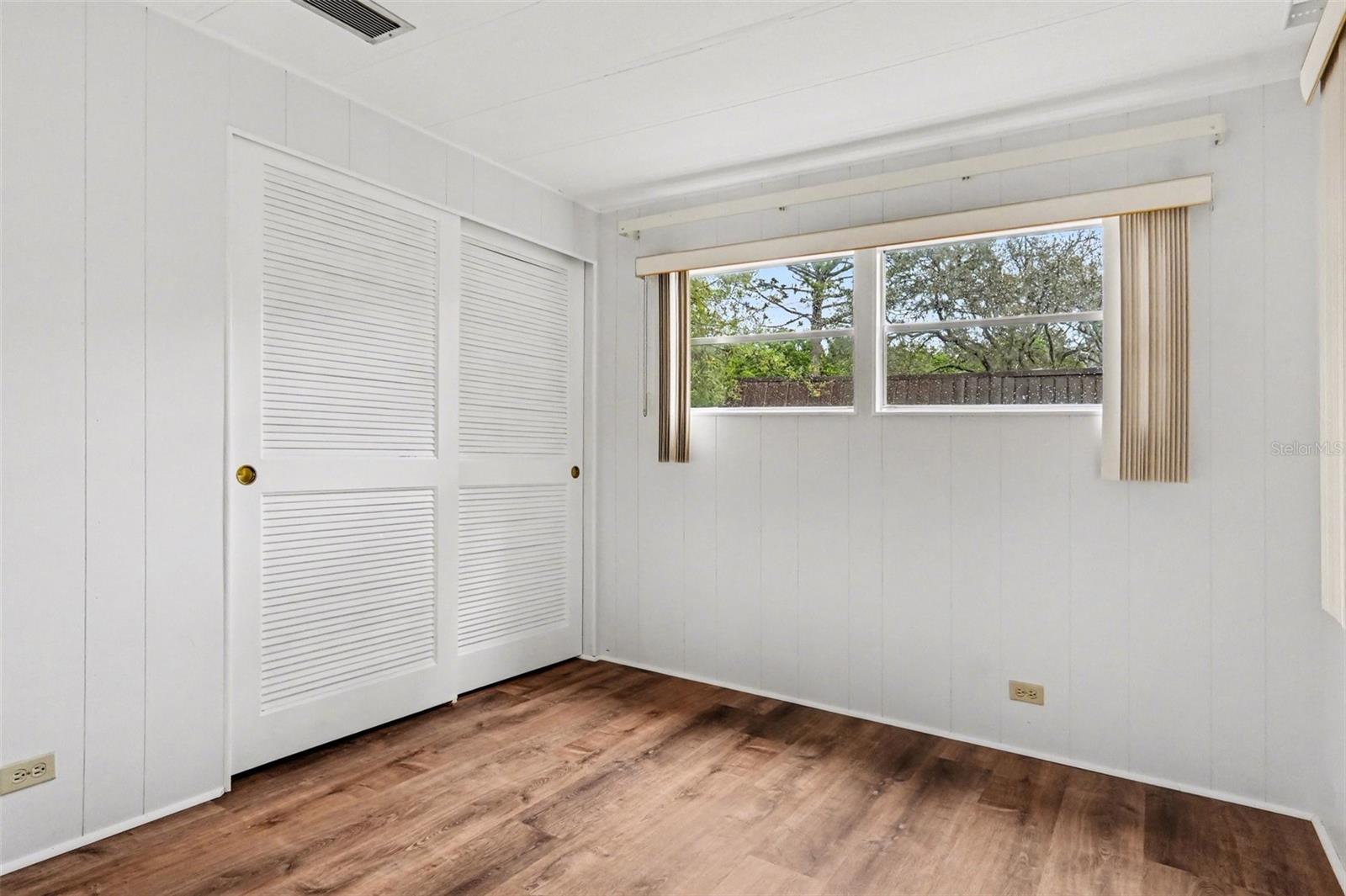 FOREST THE - Residential