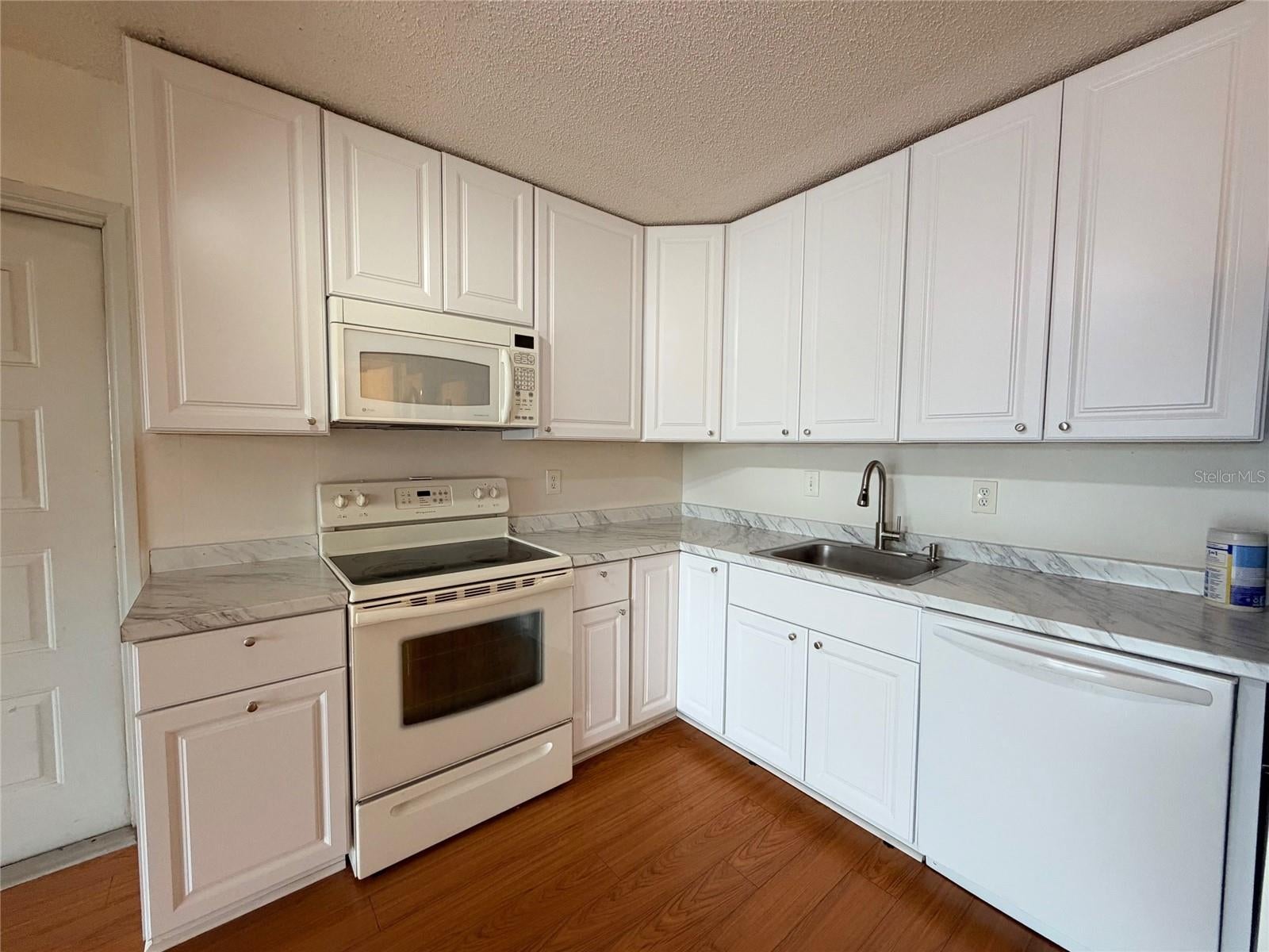 8209 SUN SPRING CIRCLE 73