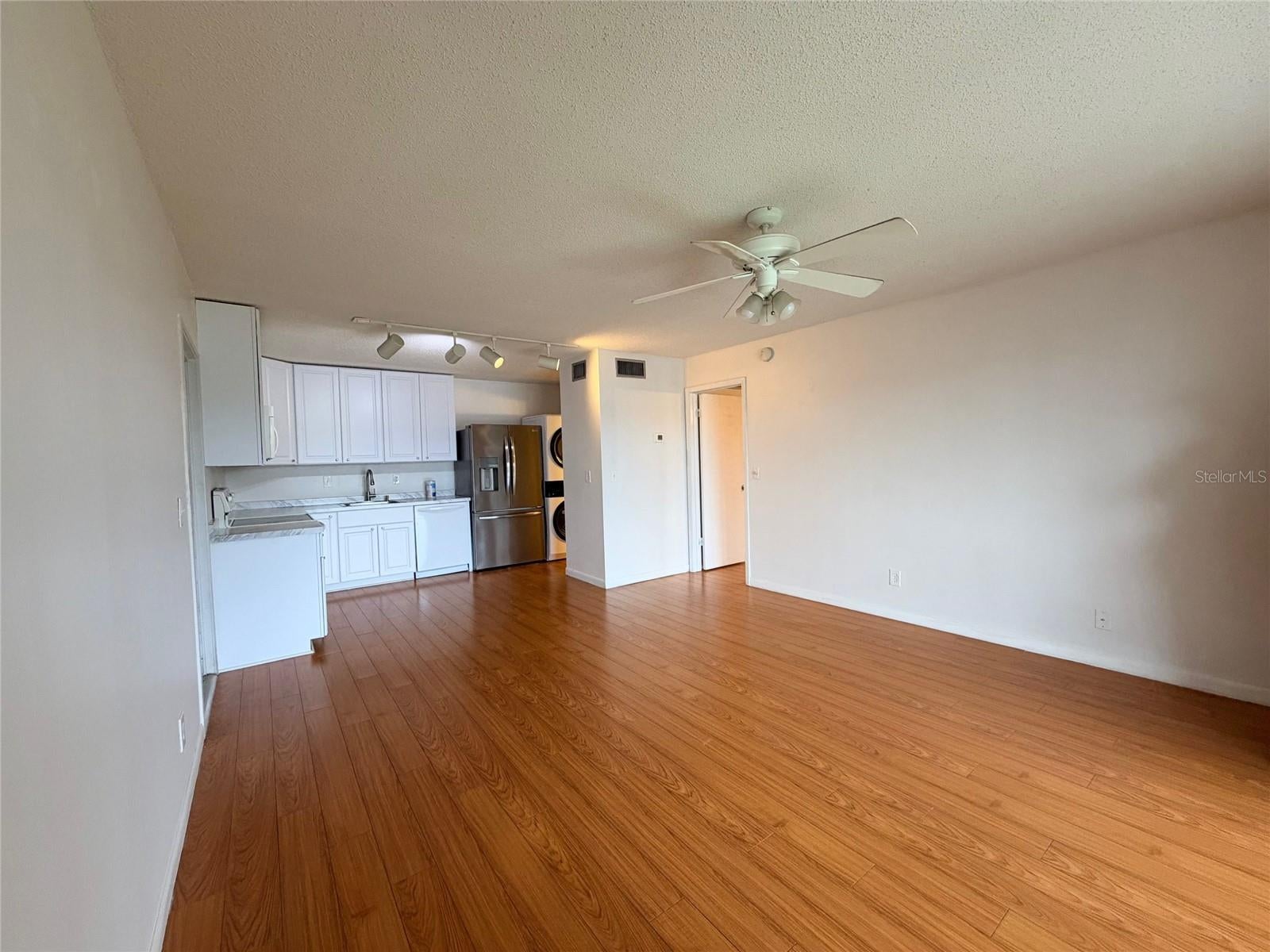 8209 SUN SPRING CIRCLE 73