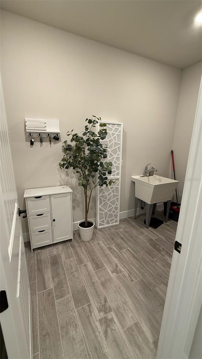 SPLIT OAK RESERVE - Residential Lease