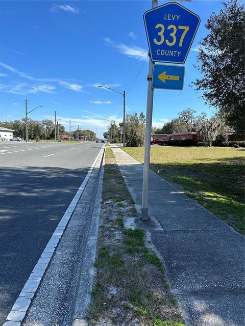 Tiny photo for 602 Hathaway Avenue, Bronson, FL 32621 (MLS # GC527270)