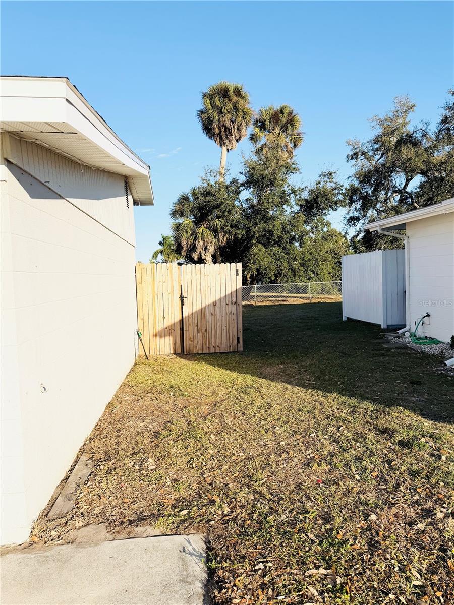 GULF GATE - Residential