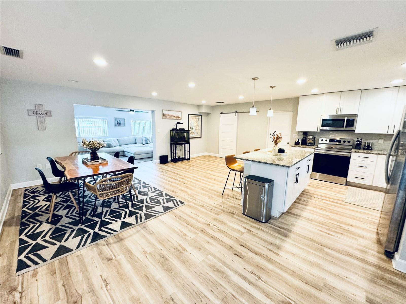 GULF GATE - Residential