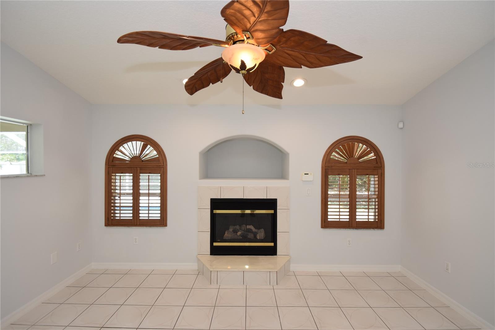 PINE LAKES - Residential