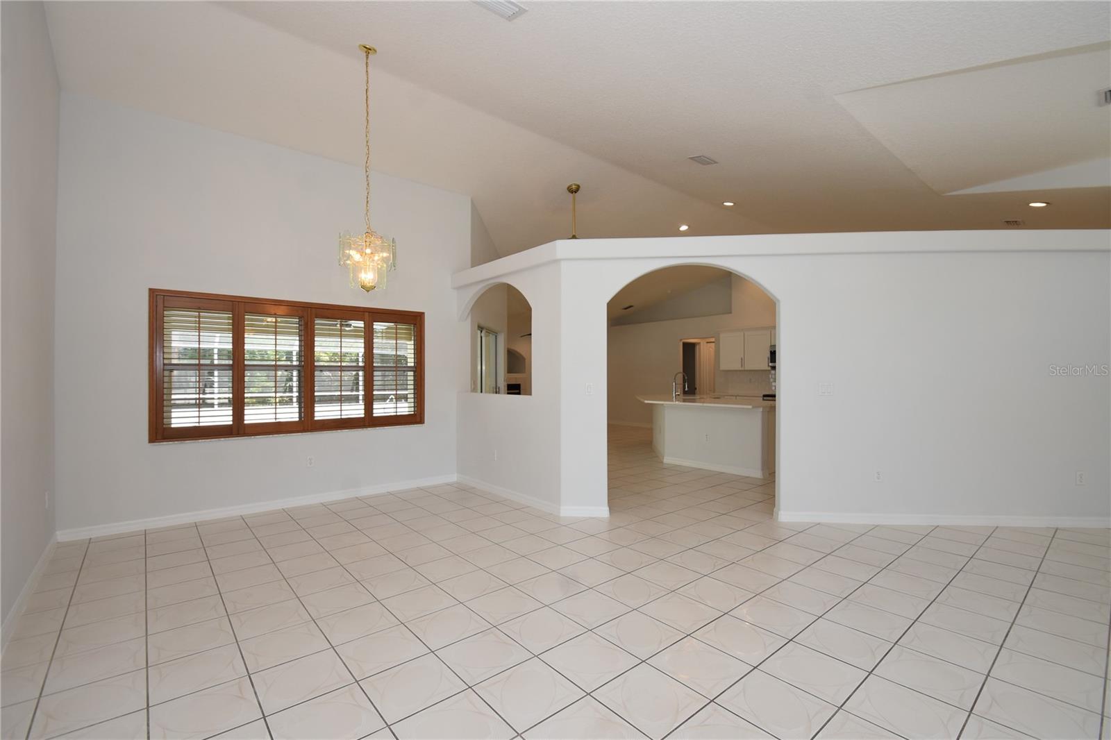 PINE LAKES - Residential