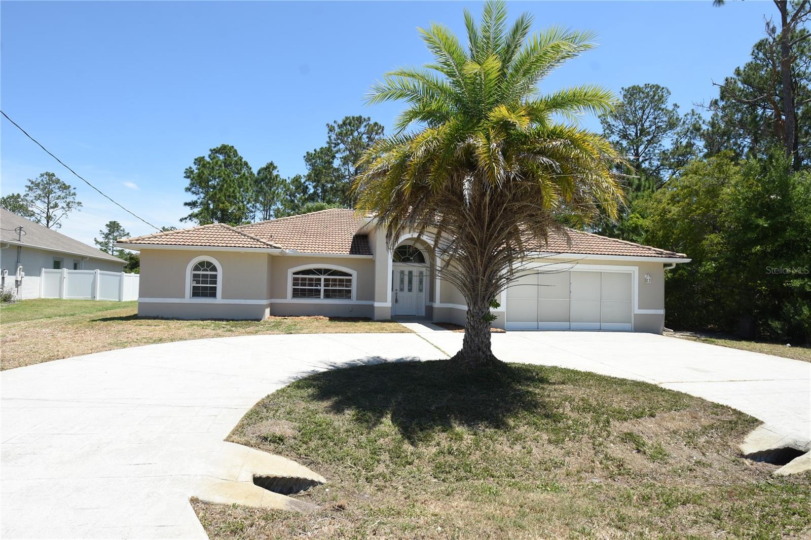 PINE LAKES - Residential
