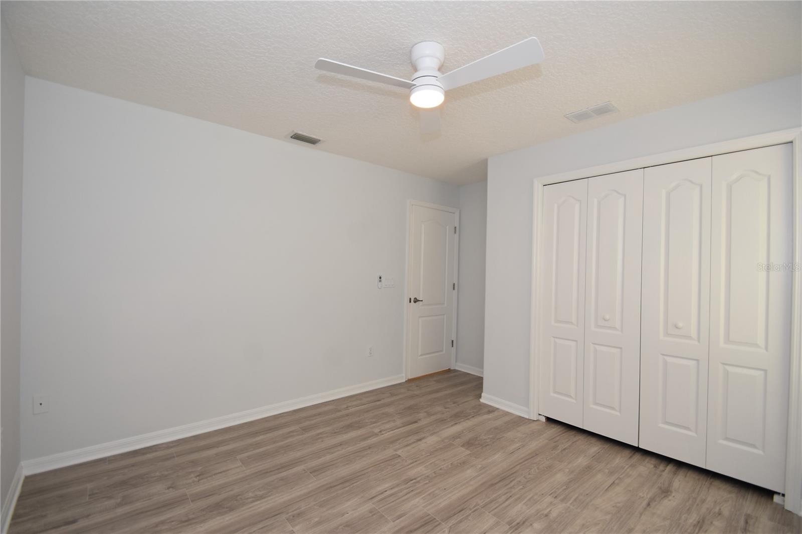 PINE LAKES - Residential