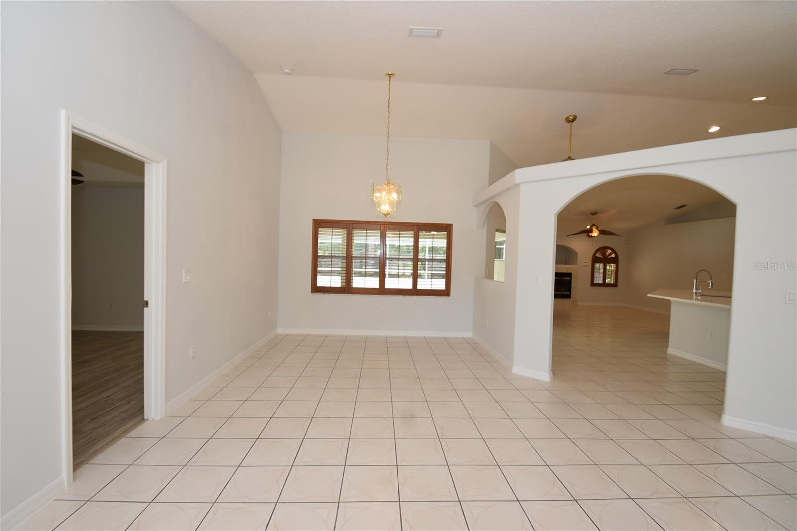 PINE LAKES - Residential