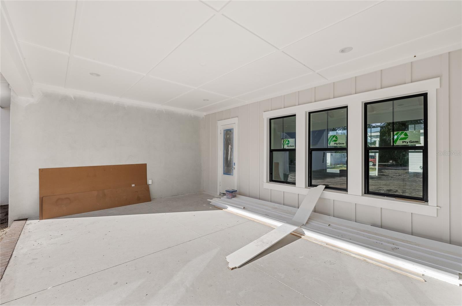 OAKLAND PK UN 7 SOUTH 112/136 LOT 175 - Residential