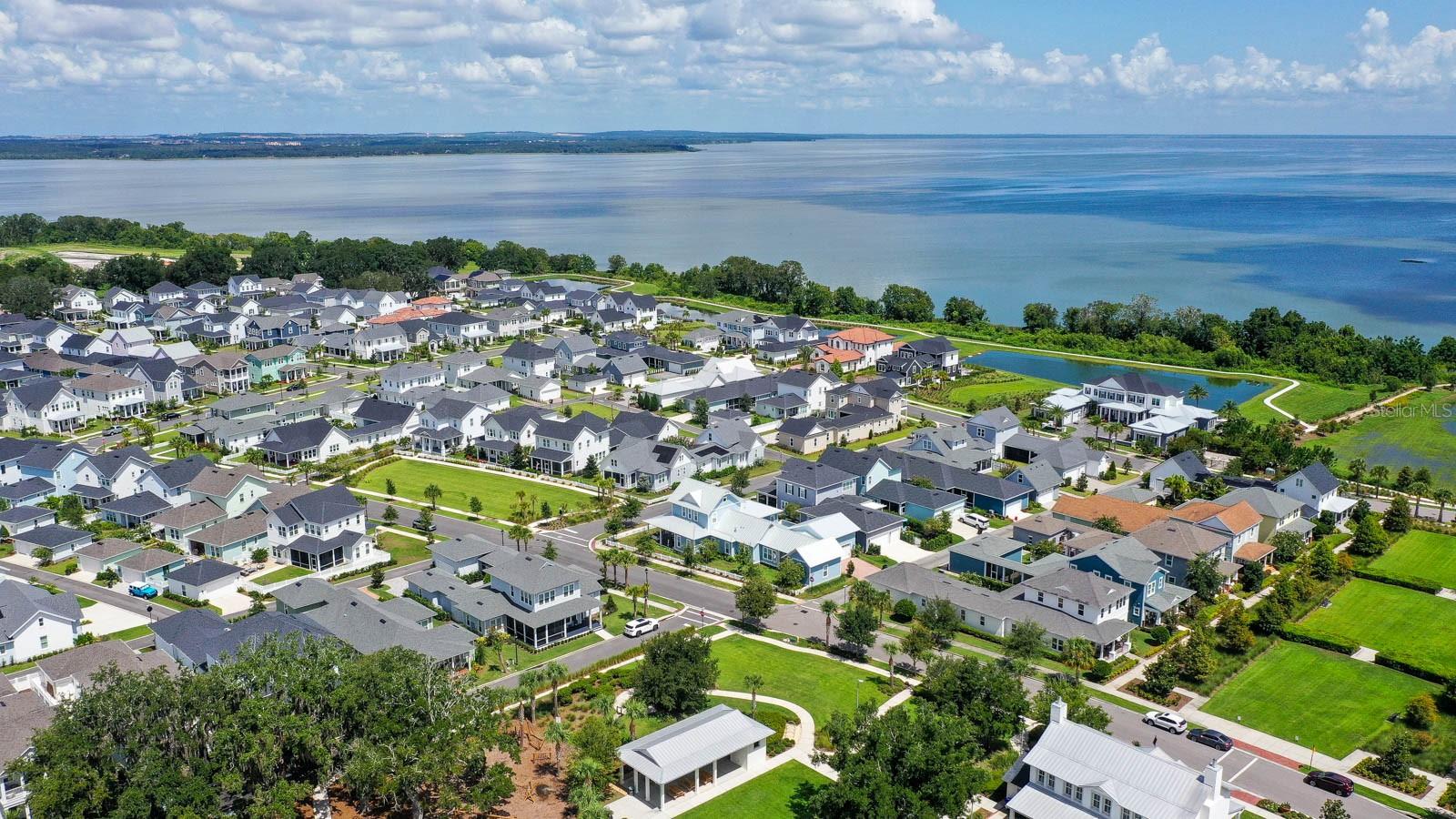 OAKLAND PK UN 7 SOUTH 112/136 LOT 175 - Residential